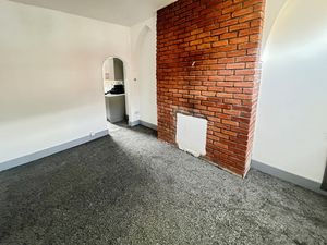 Lounge- click for photo gallery